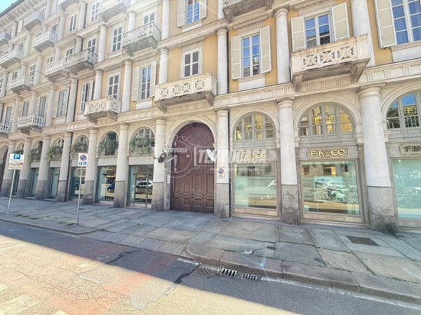 ufficio in vendita a Torino in zona Centro Storico