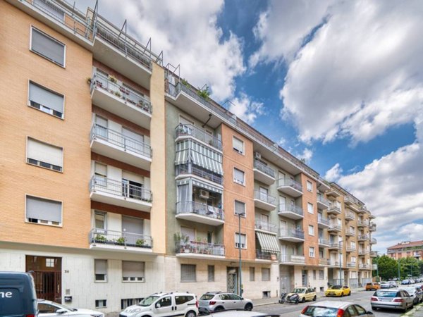 appartamento in vendita a Torino in zona Santa Rita