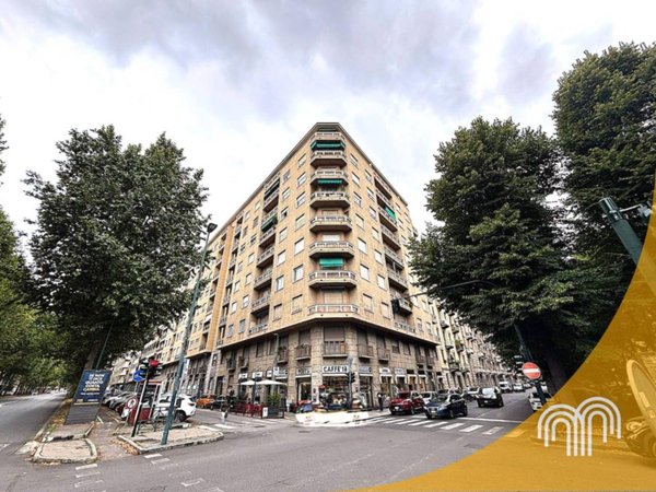 appartamento in vendita a Torino in zona Cit Turin