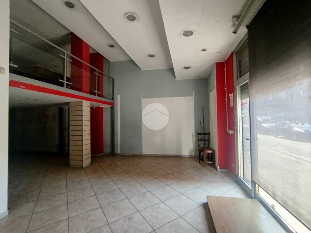 negozio in vendita a Torino in zona Pozzo Strada