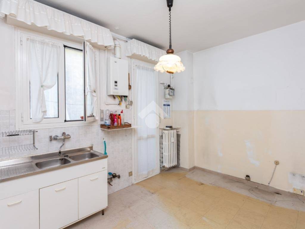 appartamento in vendita a Torino in zona Mirafiori Sud