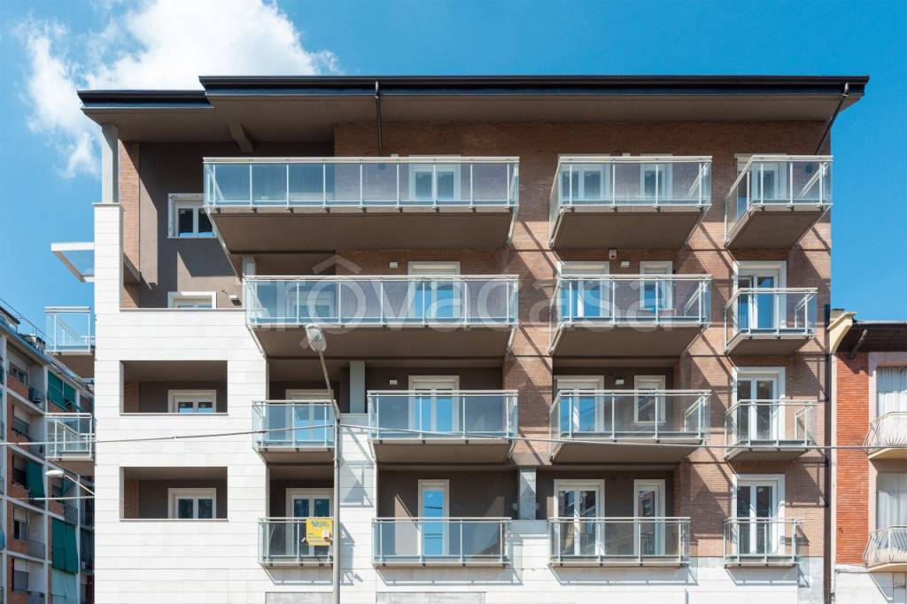 appartamento in vendita a Torino in zona Santa Rita