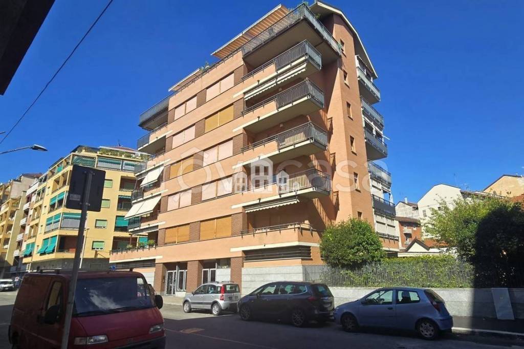 appartamento in vendita a Torino in zona Santa Rita