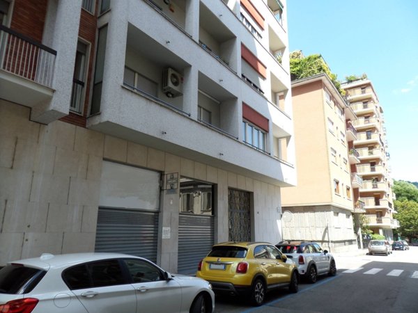 ufficio in vendita a Torino in zona San Salvario