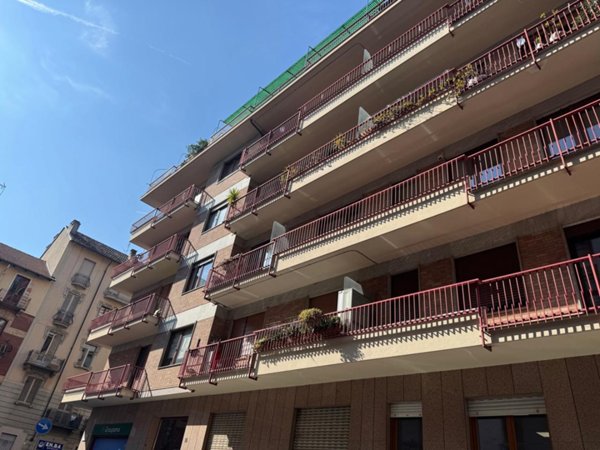 appartamento in vendita a Torino in zona Cenisia