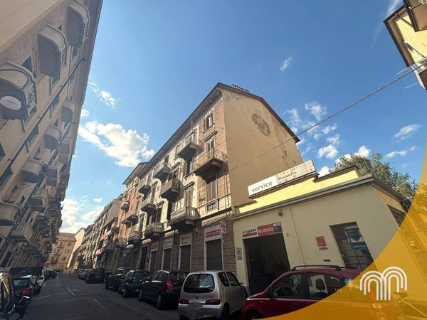 appartamento in vendita a Torino in zona Cenisia