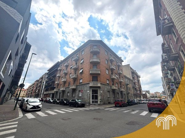 appartamento in vendita a Torino in zona Cenisia