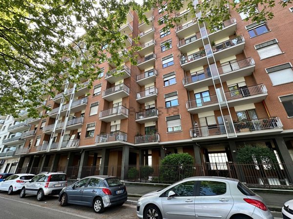 appartamento in vendita a Torino in zona Borgata Vittoria