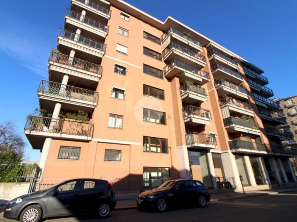 appartamento in vendita a Torino in zona Lingotto