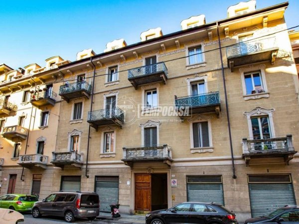 appartamento in vendita a Torino in zona Crocetta