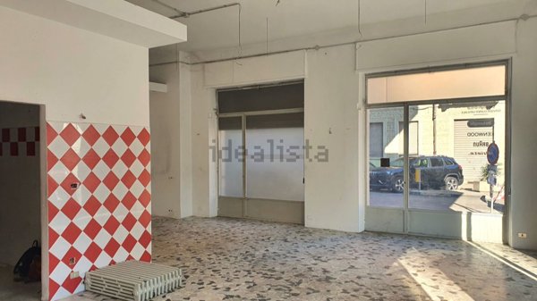 negozio in vendita a Torino in zona Barriera di Milano