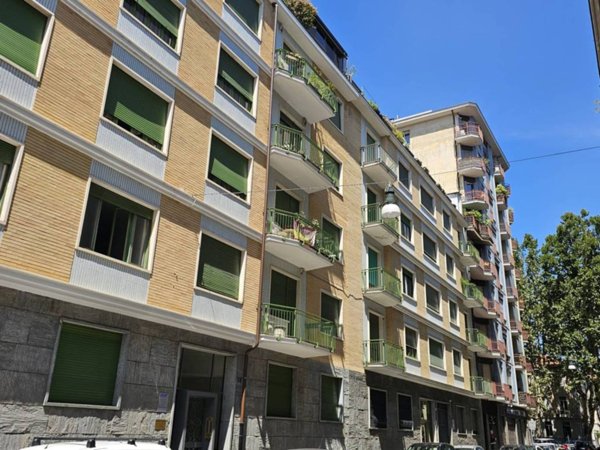 appartamento in vendita a Torino in zona Cit Turin