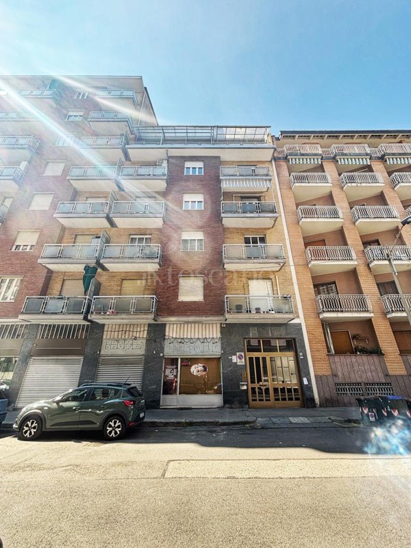casa indipendente in vendita a Torino in zona Santa Rita