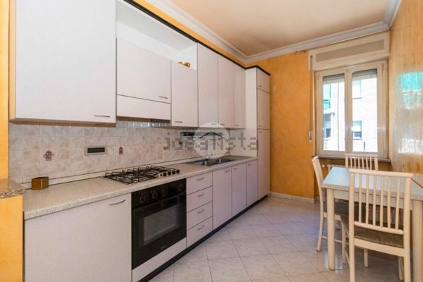 appartamento in vendita a Torino in zona Borgata Vittoria