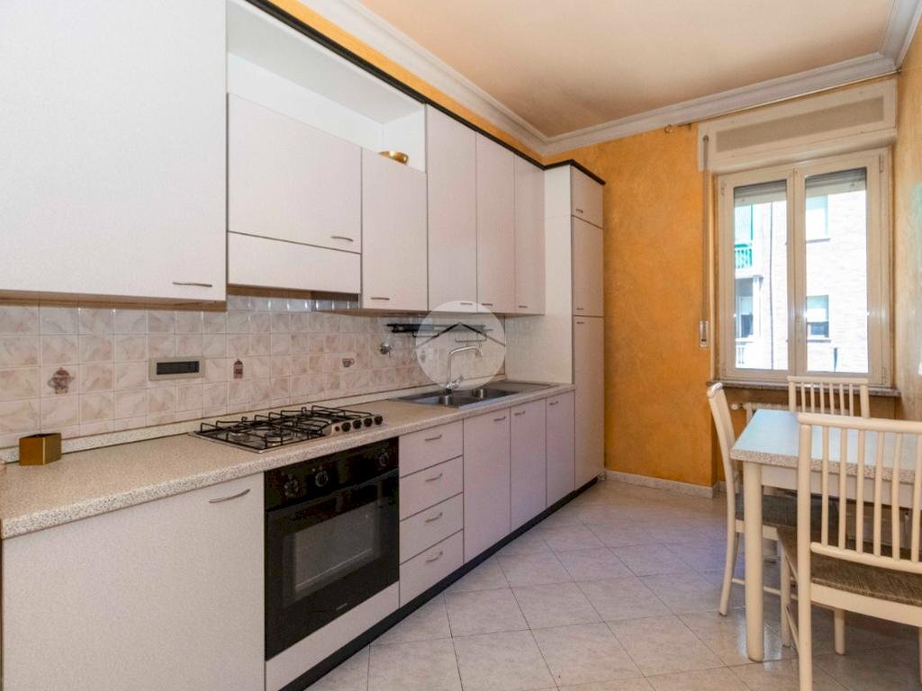 appartamento in vendita a Torino in zona Borgata Vittoria