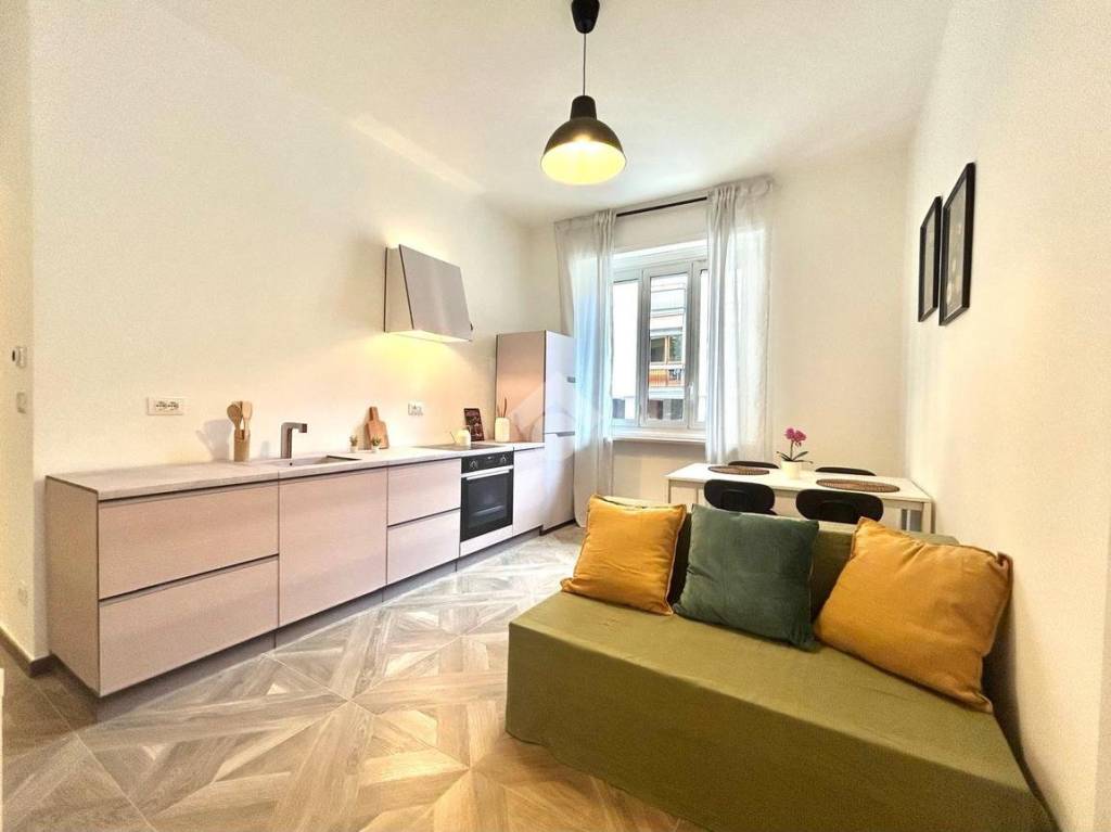 appartamento in vendita a Torino in zona Cit Turin