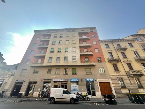 appartamento in vendita a Torino in zona Cit Turin