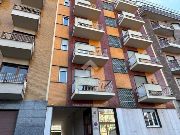 appartamento in vendita a Torino in zona Parella
