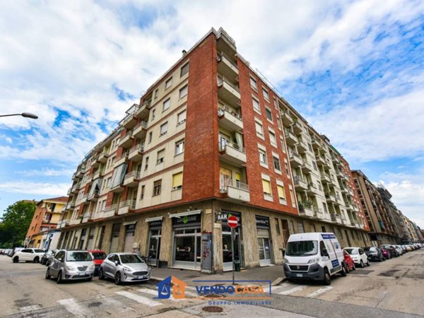 appartamento in vendita a Torino in zona Lingotto