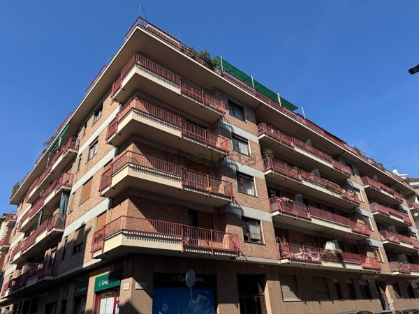 appartamento in vendita a Torino in zona Cenisia