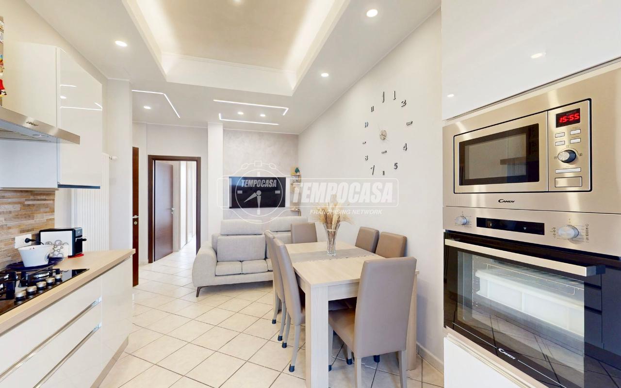 appartamento in vendita a Torino in zona Santa Rita