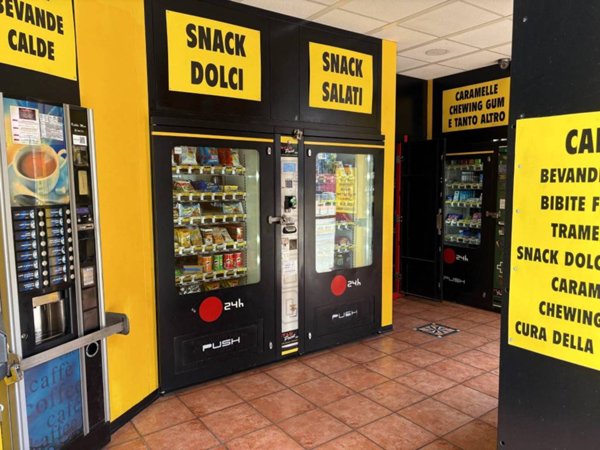 negozio in vendita a Torino in zona San Salvario