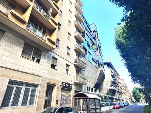 appartamento in vendita a Torino in zona Aurora