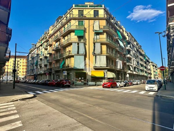 appartamento in vendita a Torino in zona Borgata Vittoria