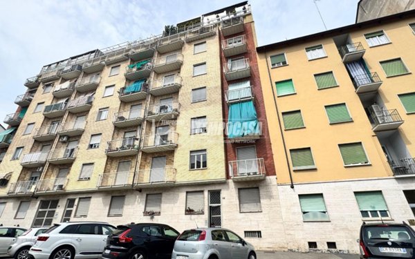 appartamento in vendita a Torino in zona Santa Rita