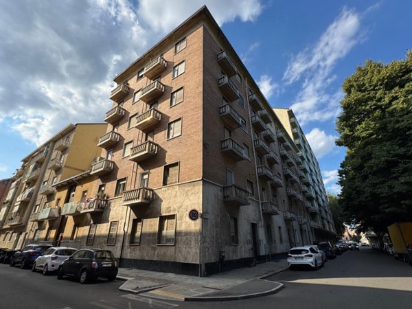 appartamento in vendita a Torino in zona Aurora
