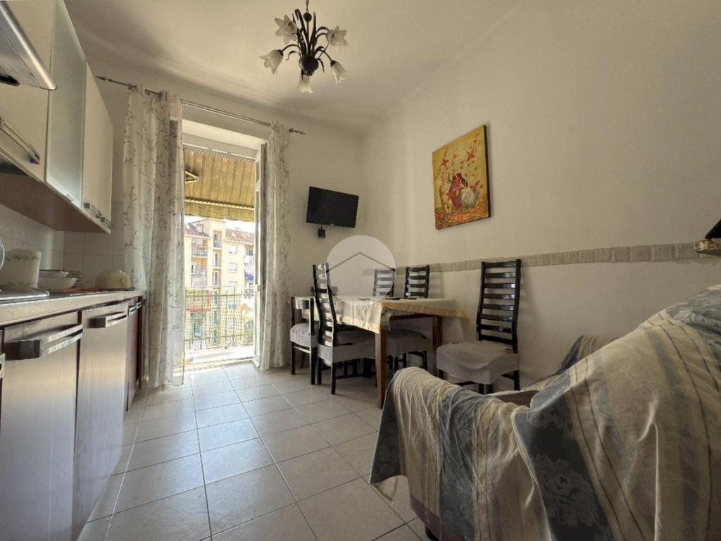 appartamento in vendita a Torino in zona Borgata Vittoria