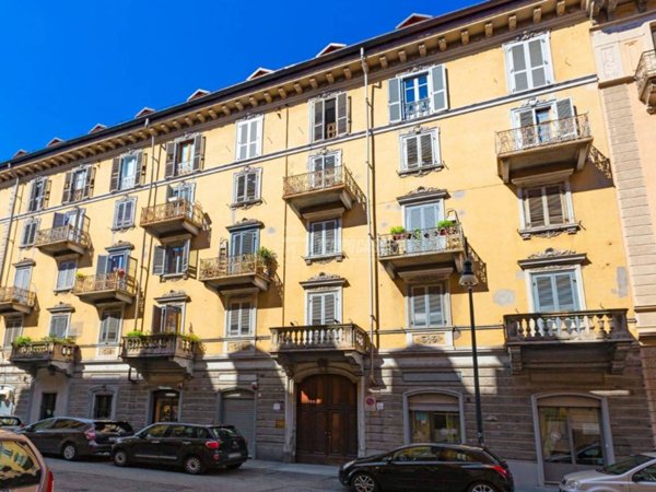 appartamento in vendita a Torino in zona Crocetta