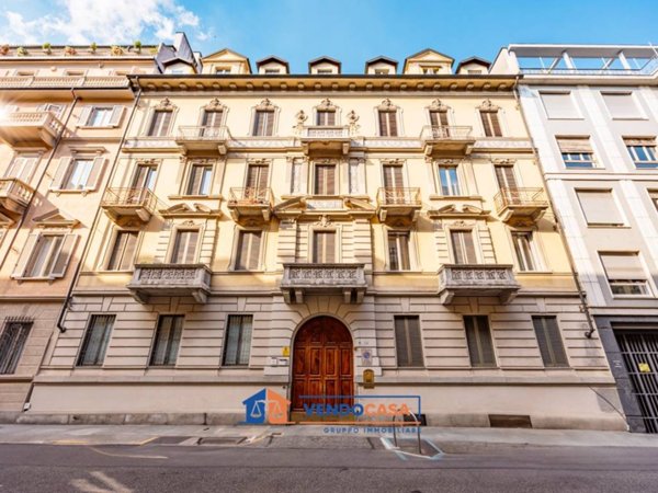 appartamento in vendita a Torino in zona Crocetta