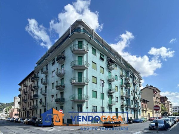 appartamento in vendita a Torino in zona Lingotto