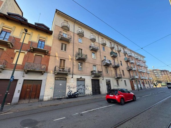 negozio in vendita a Torino in zona San Donato