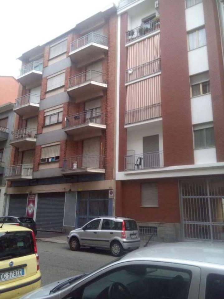 appartamento in vendita a Torino in zona Lingotto