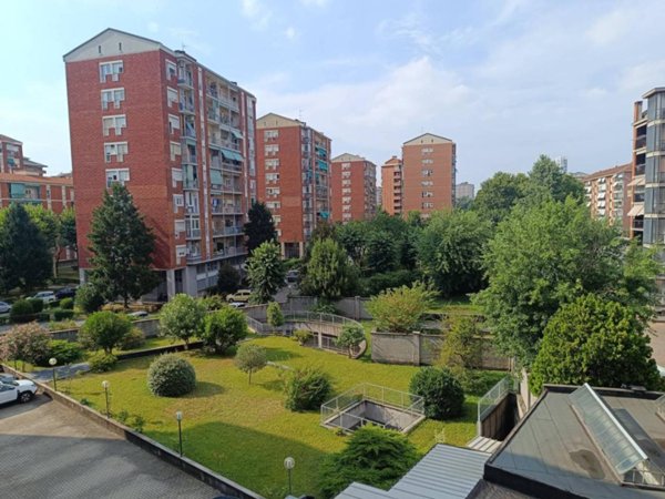 appartamento in vendita a Torino in zona Mirafiori Nord