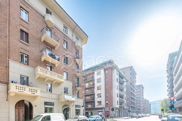 appartamento in vendita a Torino in zona Lingotto