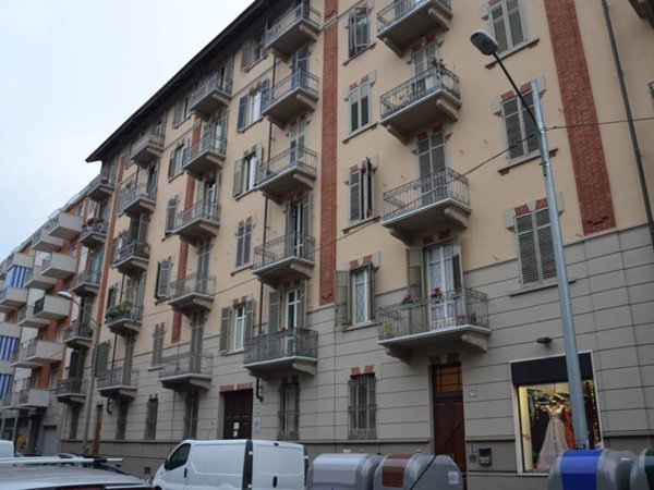 appartamento in vendita a Torino in zona Vallette