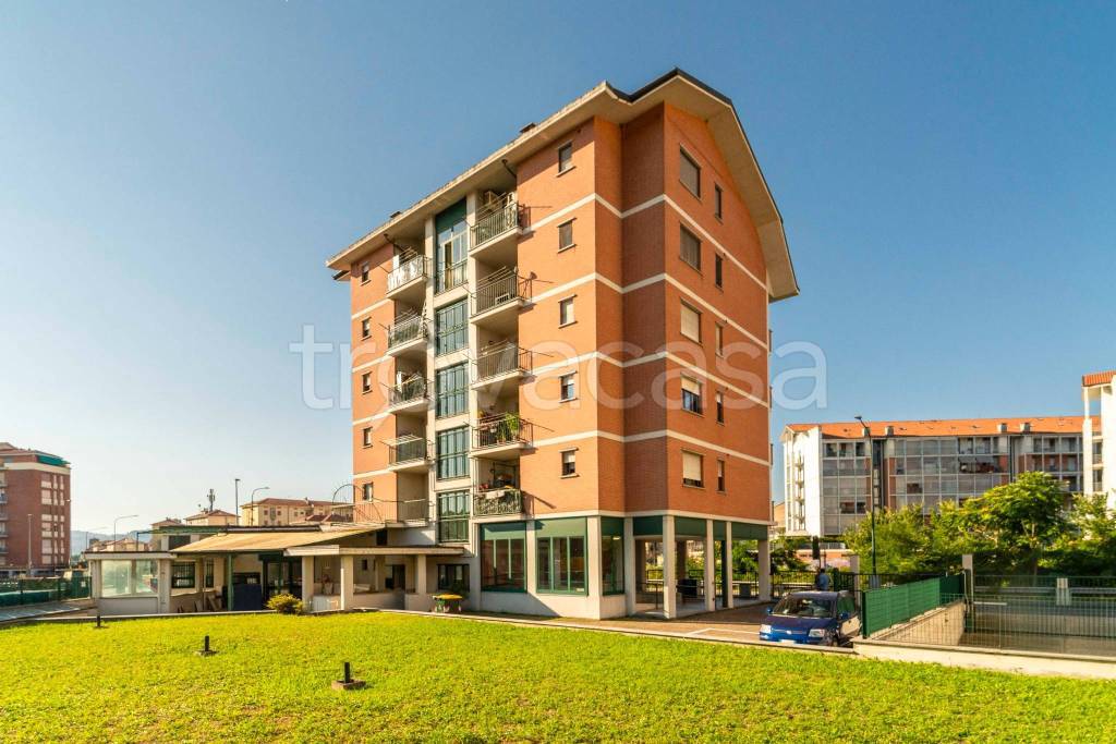 appartamento in vendita a Torino in zona Regio Parco