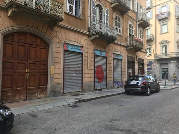 negozio in vendita a Torino in zona San Salvario