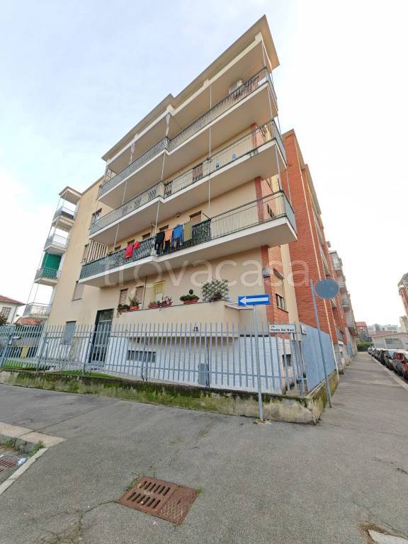 appartamento in vendita a Torino in zona Mirafiori Sud