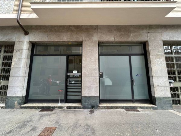 negozio in vendita a Torino in zona Vallette