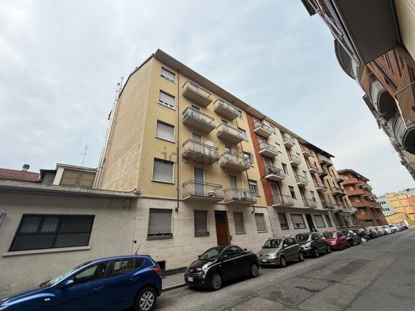 appartamento in vendita a Torino in zona Cenisia