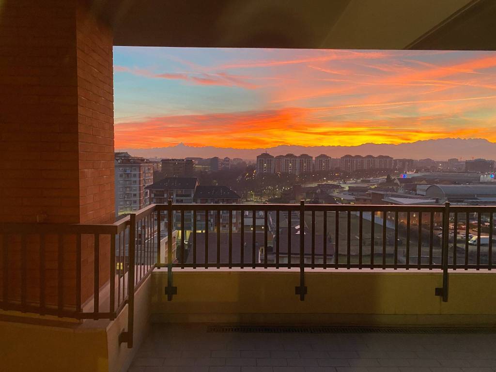 appartamento in vendita a Torino in zona Vallette