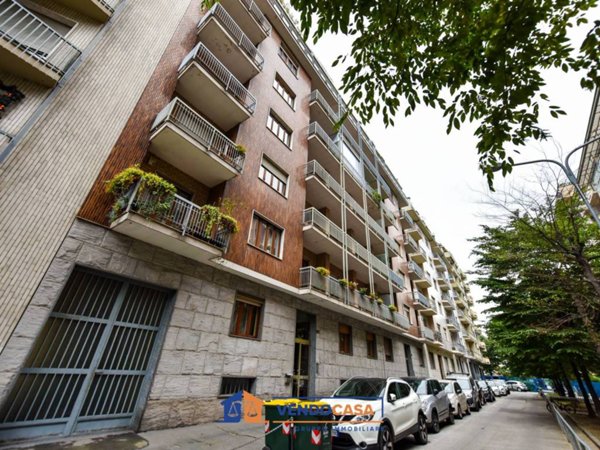 appartamento in vendita a Torino in zona Santa Rita