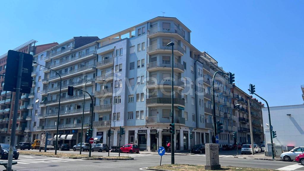 appartamento in vendita a Torino in zona Parella