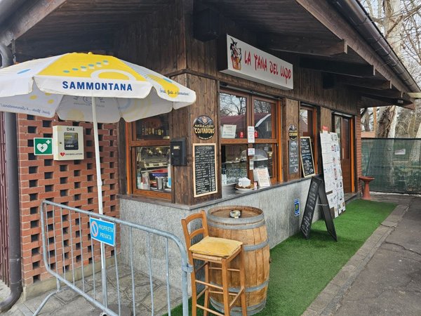 negozio in vendita a Torino in zona Parella