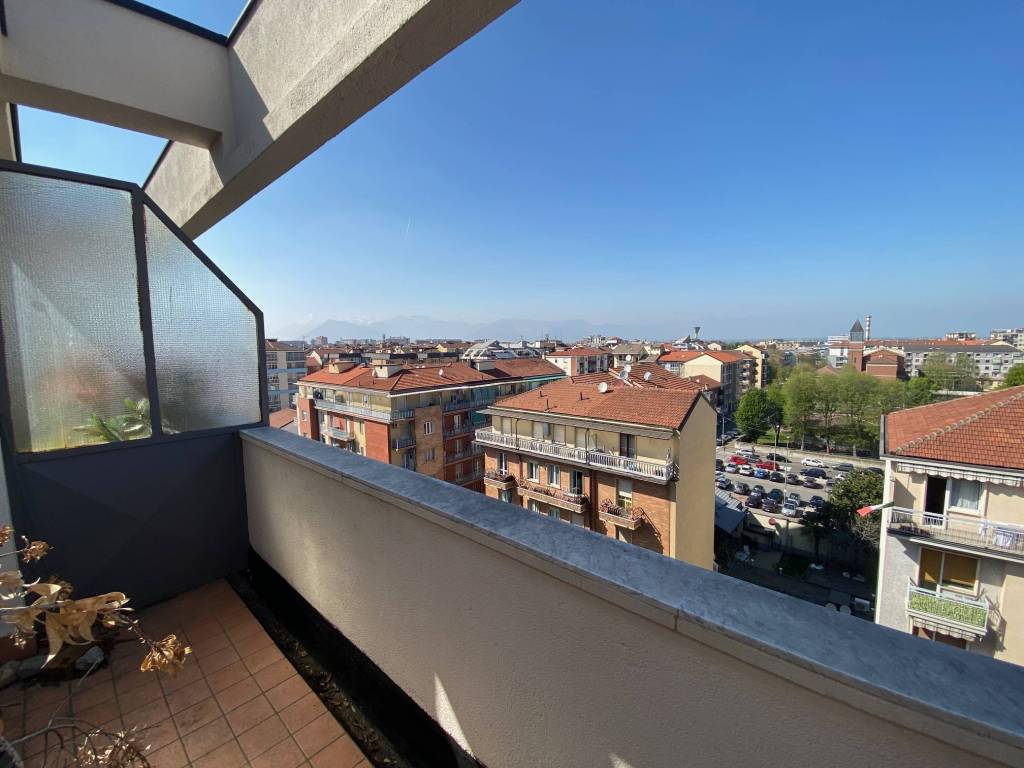 appartamento in vendita a Torino in zona Parella