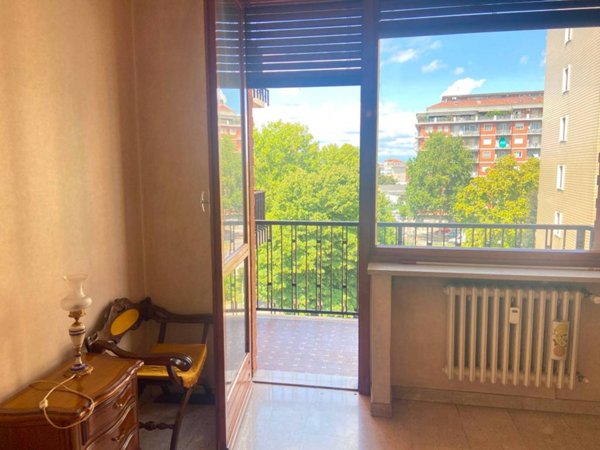 appartamento in vendita a Torino in zona Lucento